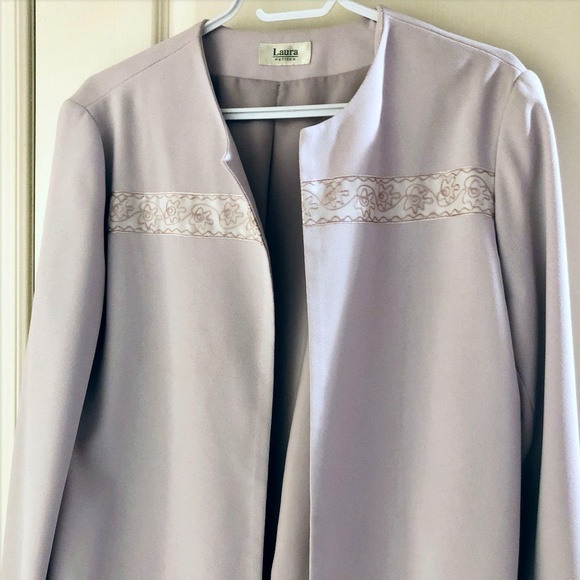 Elegant Lilac Cardigan - Picture 1 of 7